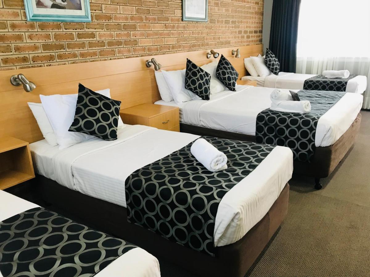 Jumbuck Motor Inn Tenterfield Bagian luar foto