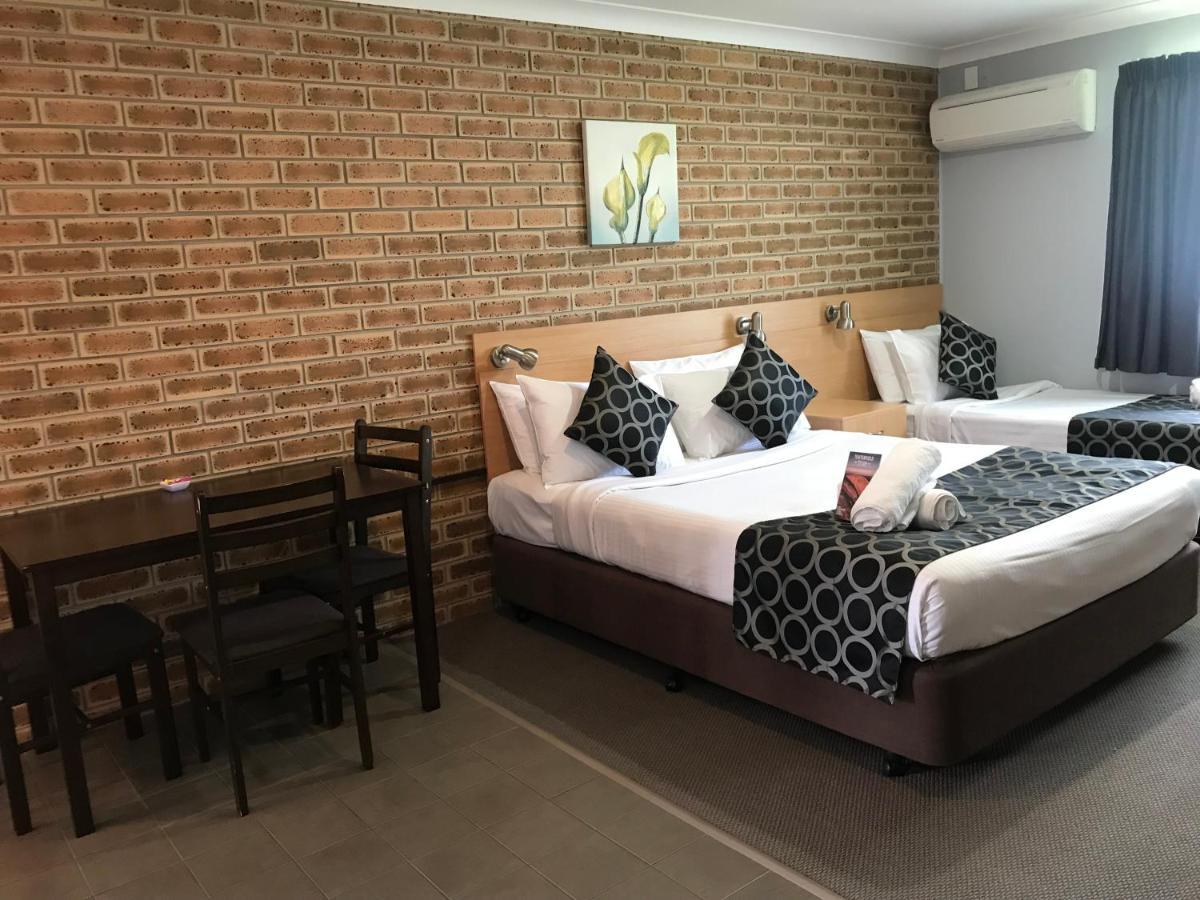 Jumbuck Motor Inn Tenterfield Bagian luar foto