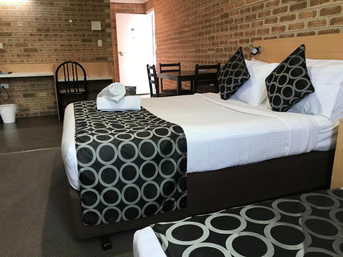 Jumbuck Motor Inn Tenterfield Bagian luar foto