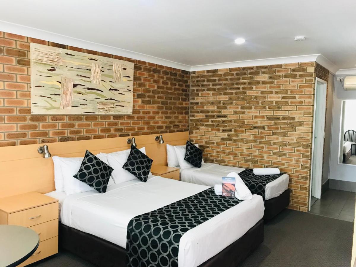 Jumbuck Motor Inn Tenterfield Bagian luar foto