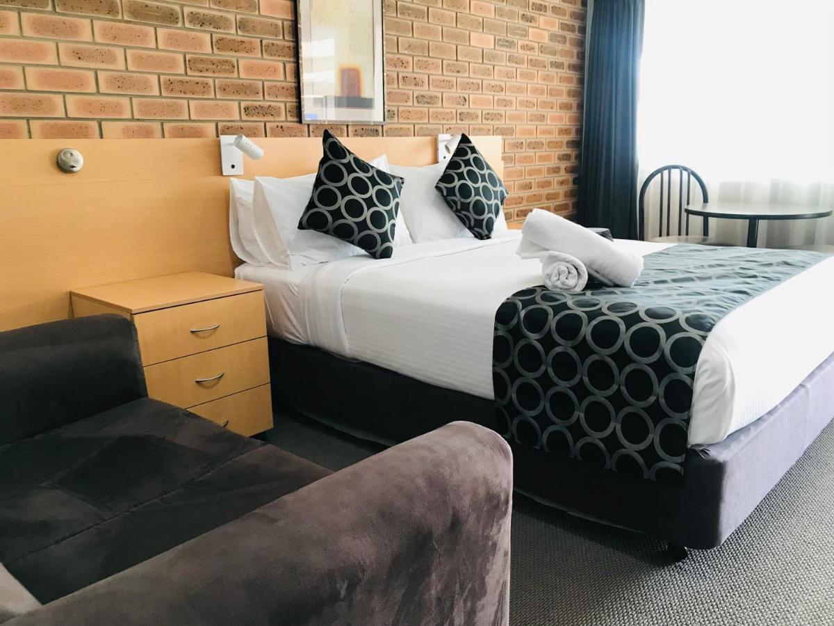 Jumbuck Motor Inn Tenterfield Bagian luar foto