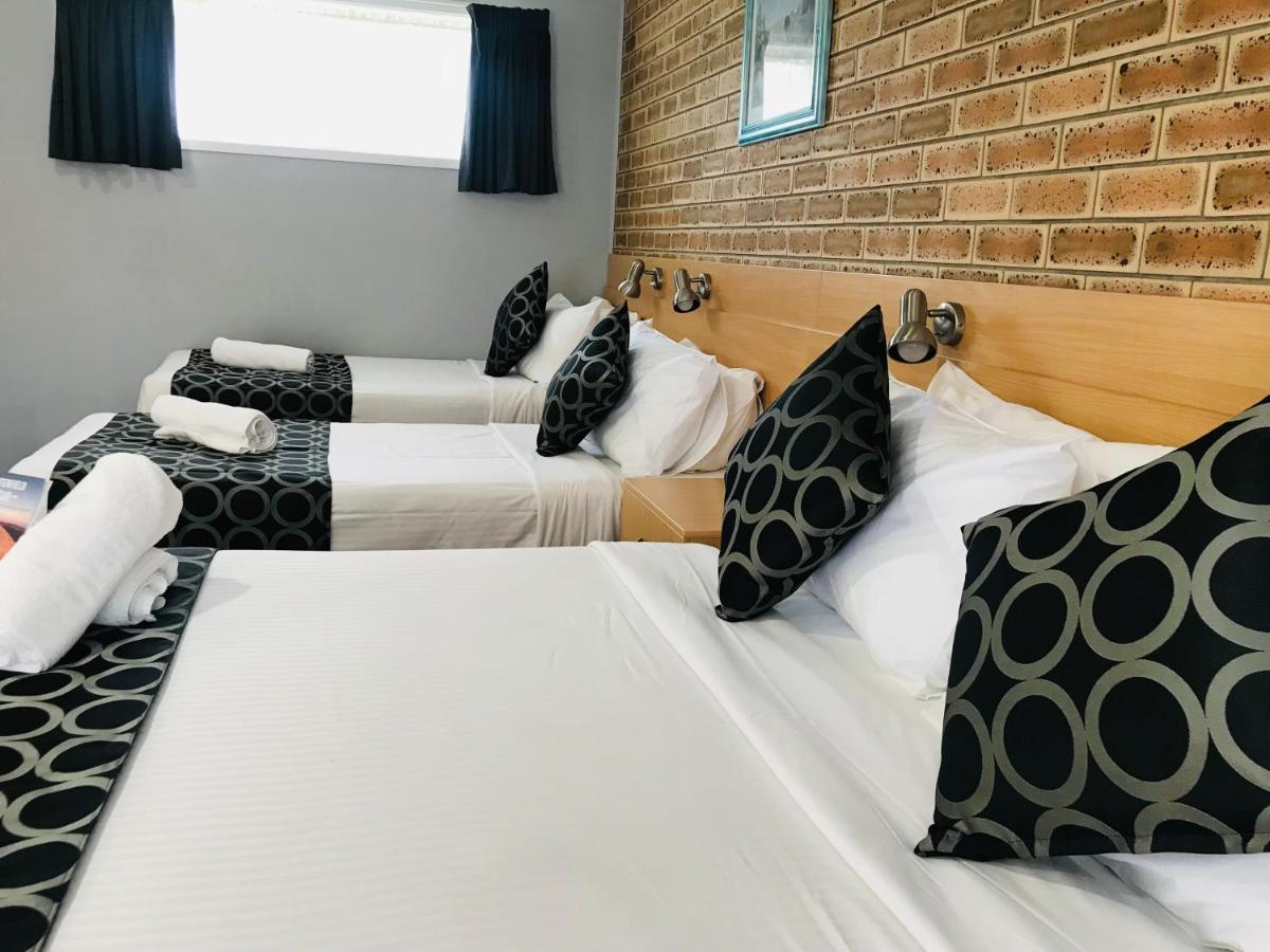 Jumbuck Motor Inn Tenterfield Bagian luar foto