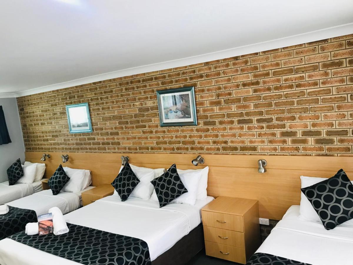 Jumbuck Motor Inn Tenterfield Bagian luar foto