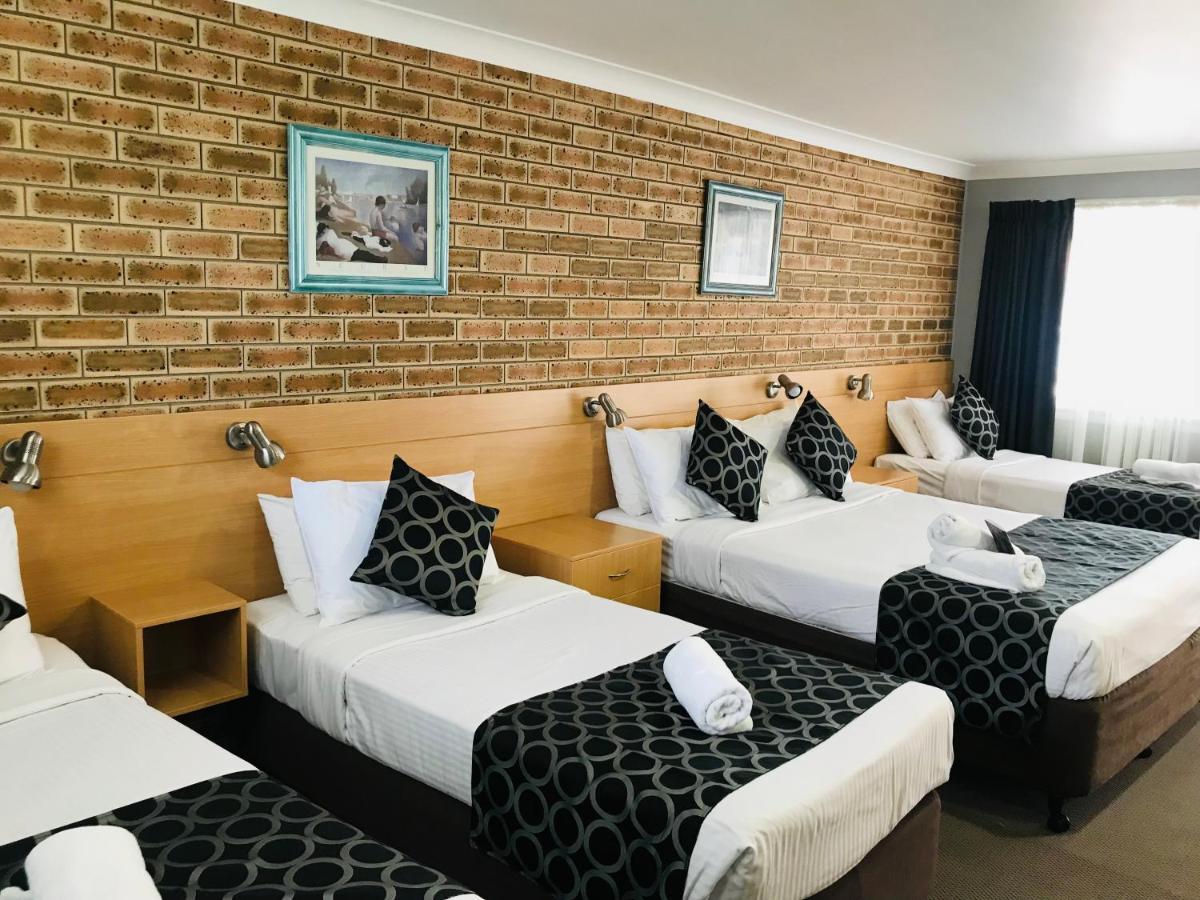 Jumbuck Motor Inn Tenterfield Bagian luar foto
