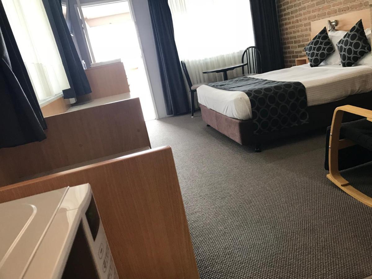 Jumbuck Motor Inn Tenterfield Bagian luar foto