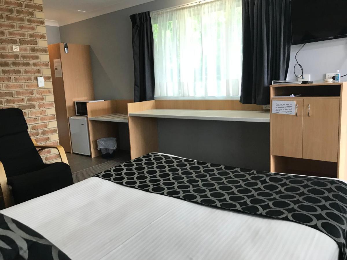 Jumbuck Motor Inn Tenterfield Bagian luar foto