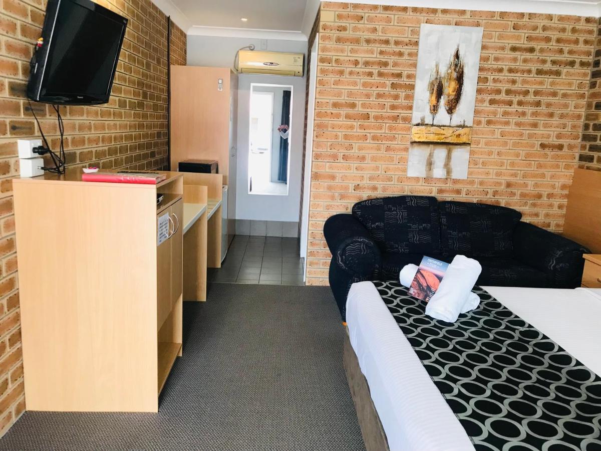 Jumbuck Motor Inn Tenterfield Bagian luar foto