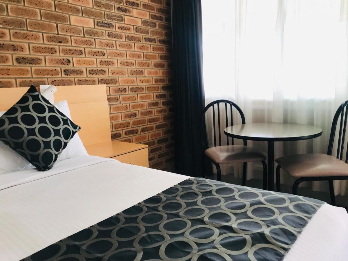 Jumbuck Motor Inn Tenterfield Bagian luar foto