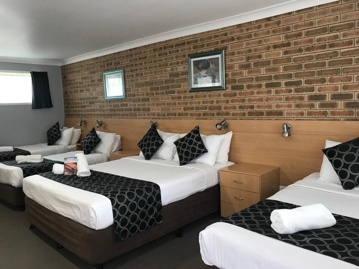 Jumbuck Motor Inn Tenterfield Bagian luar foto