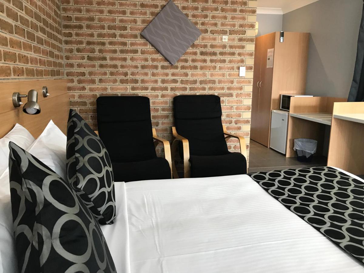 Jumbuck Motor Inn Tenterfield Bagian luar foto